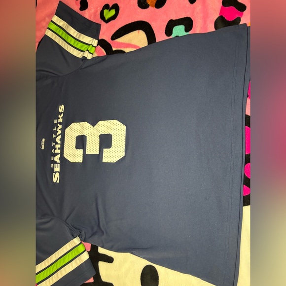 Seattle Seahawks Russell Wilson Jersey - Picture 6 of 13